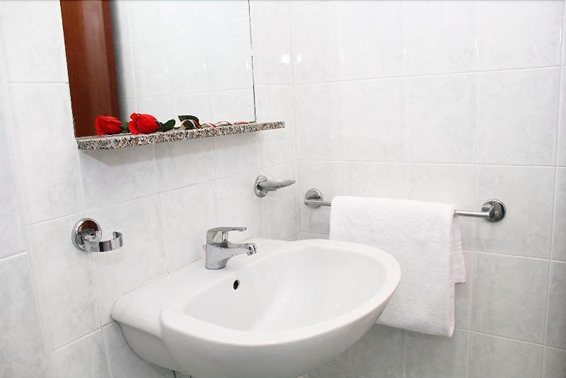 Hotel Caesar Misano Adriatico Εξωτερικό φωτογραφία