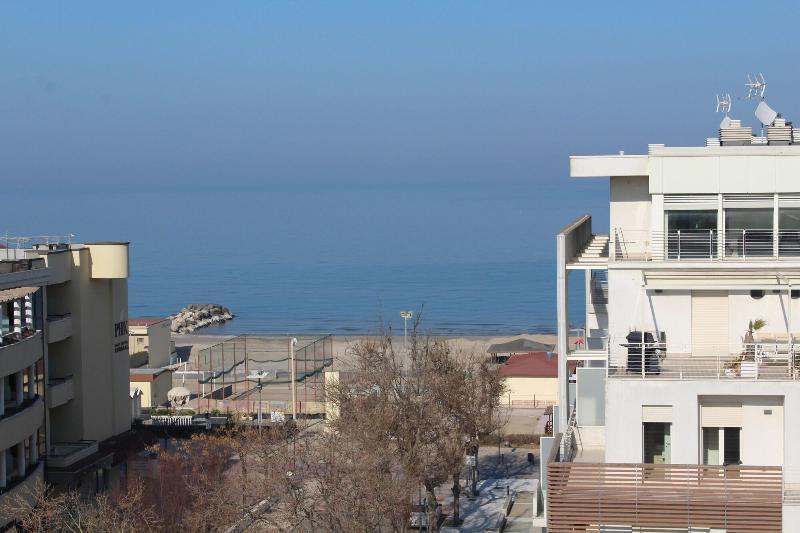 Hotel Caesar Misano Adriatico Εξωτερικό φωτογραφία