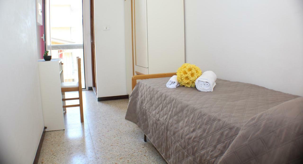 Hotel Caesar Misano Adriatico Εξωτερικό φωτογραφία